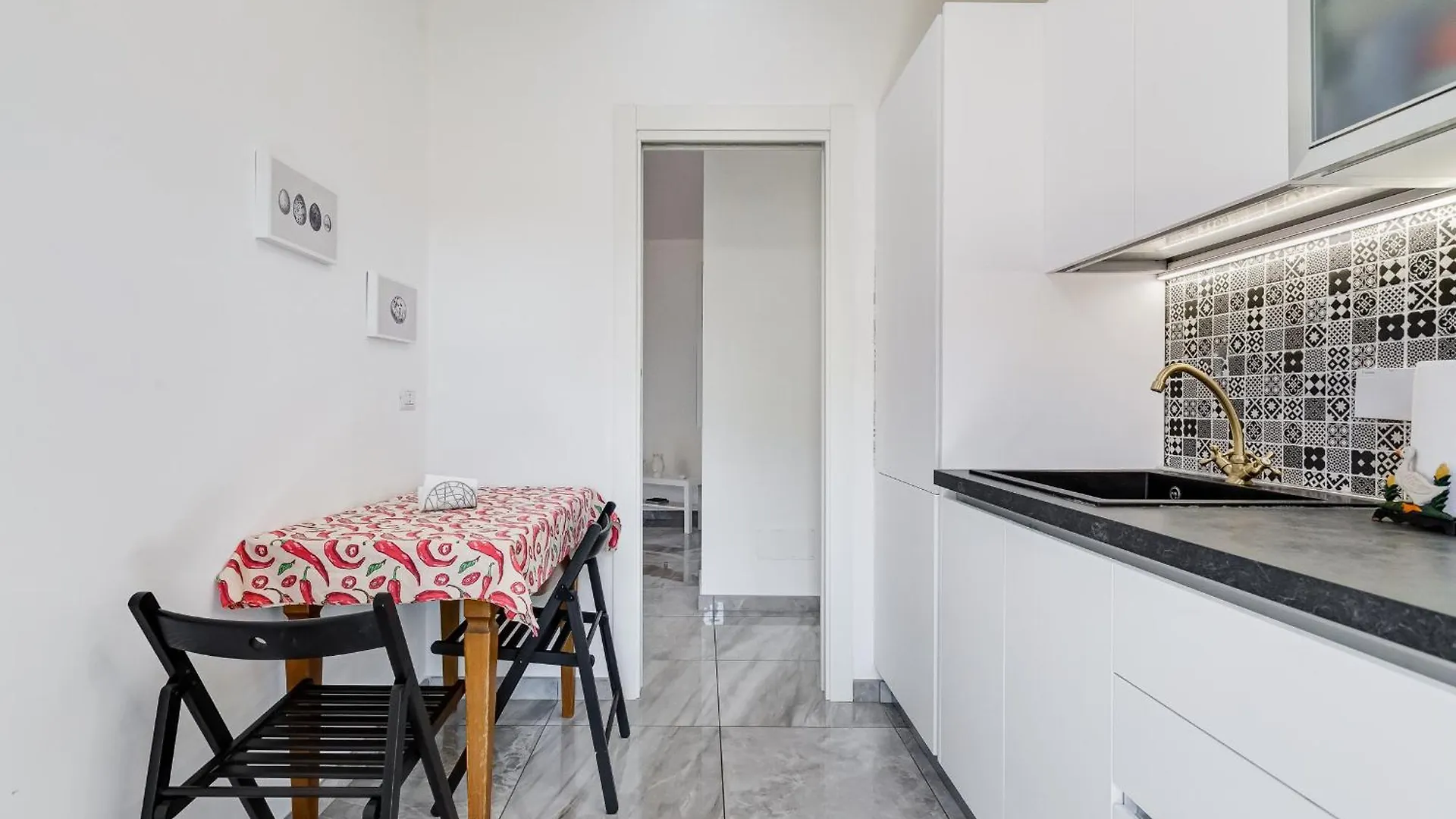 Casa Diamante Appartamento تْشامبينو 0*,  إيطاليا